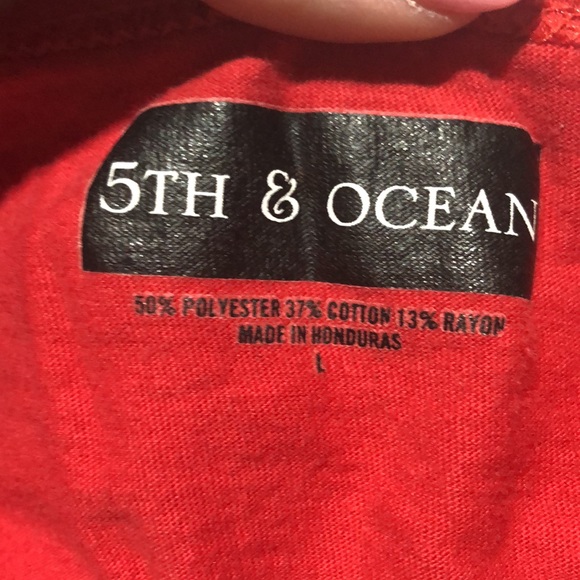 5th & Ocean Wisconsin Badgers long sleeve top size large - Picture 10 of 10